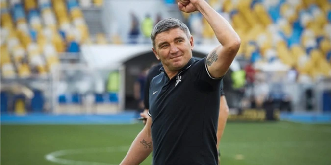 Став відомий головний претендент на посаду головного тренера Вереса у випадку відставки Лавриненка