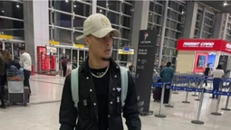 Вінгер "Манчестер Юнайтед" Антоні повертається до Англії і зустрінеться з поліцією